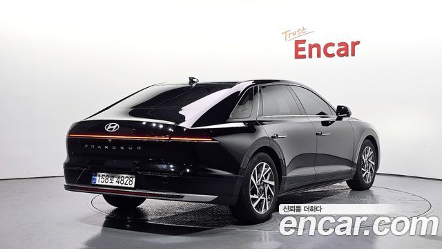 Hyundai Grandeur GN7, гибрид Exclusive - фото 1