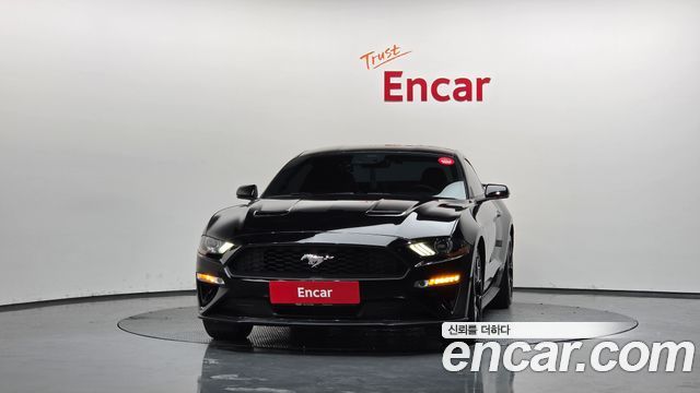 Ford Mustang Coupe - фото 2