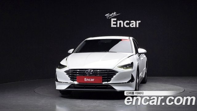 Hyundai Sonata DN8 2.0 Premium Family - фото 1