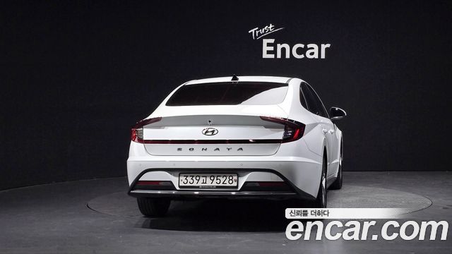Hyundai Sonata DN8 2.0 Premium Family - фото 2