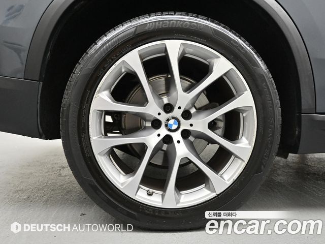 BMW X5 G05 xDrive 30d xLine - фото 4
