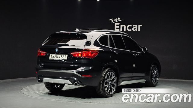 BMW X1 F48 xDrive 20i xLine - фото 0