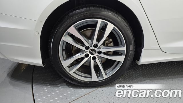 Audi A6 C8 45 TFSI Quattro Premium - фото 4