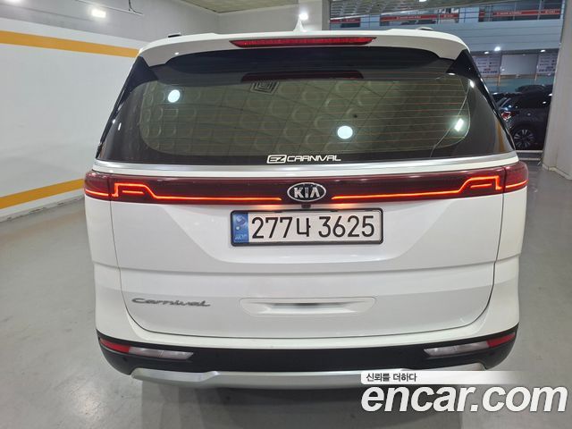 Kia Carnival 4-го поколения 9-Seater Signature - фото 3