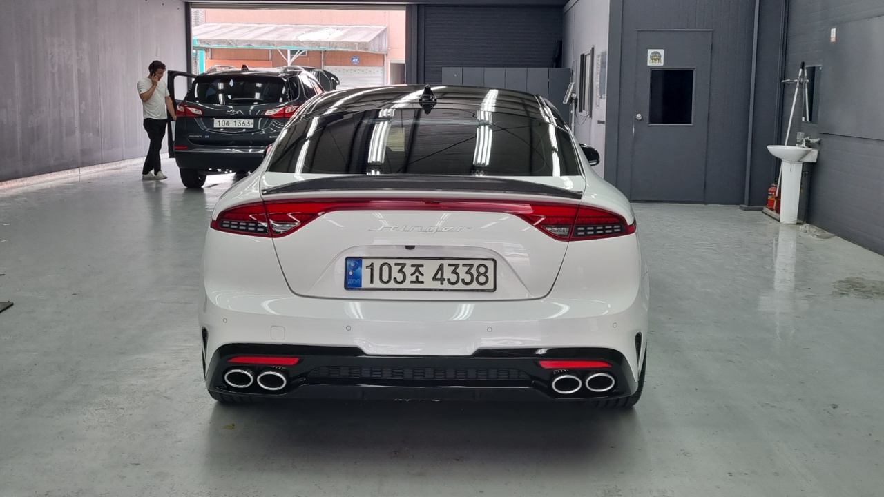 Kia Stinger 2.5 Masters ACRO EDITION - фото 3