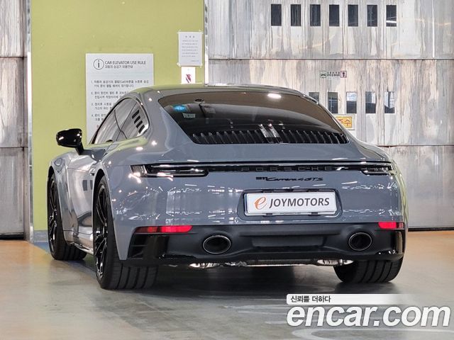 Porsche 911 Carrera 4 GTS - фото 2