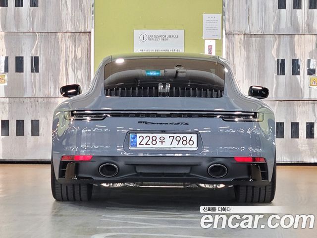 Porsche 911 Carrera 4 GTS - фото 3