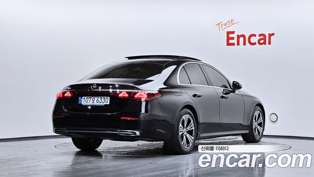 Mercedes-Benz E-Class W214 E200 Avantgarde - фото 1