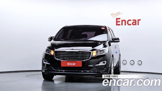 Kia Carnival Новый 11-Seater Deluxe - фото 2