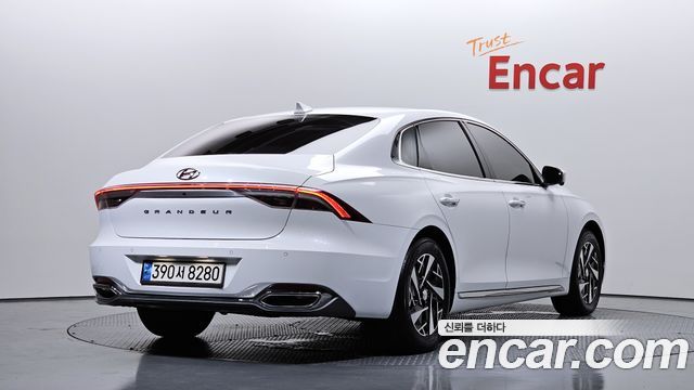 Hyundai Grandeur Новый IG, гибрид Le Blanc - фото 1