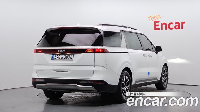 Kia Carnival 4-го поколения 9-Seater Noblesse - фото 1