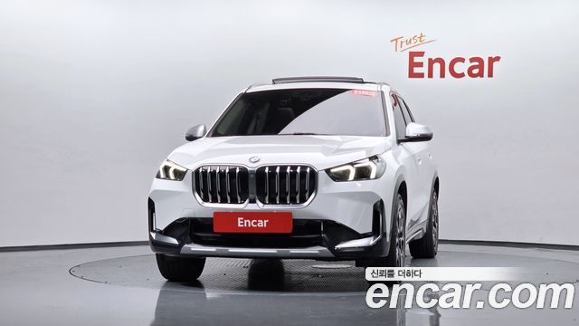 BMW X1 U11 xDrive 20i xLine - фото 1