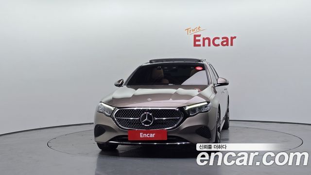 Mercedes-Benz E-Class W214 E200 Avantgarde - фото 2