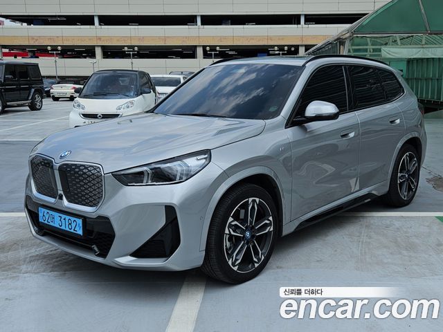 BMW iX1 U11 xDrive 30 M Sport - фото 0