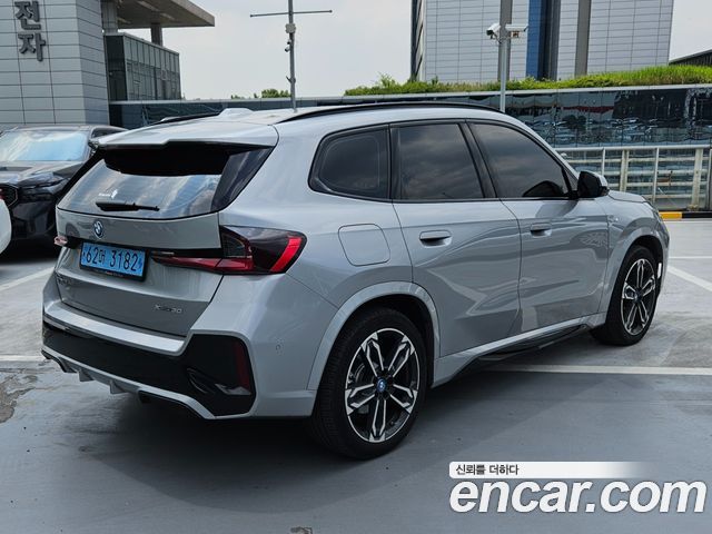 BMW iX1 U11 xDrive 30 M Sport - фото 1