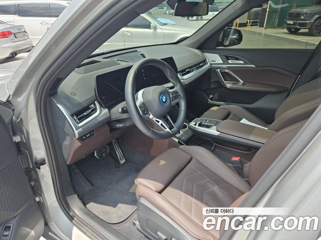 BMW iX1 U11 xDrive 30 M Sport - фото 4