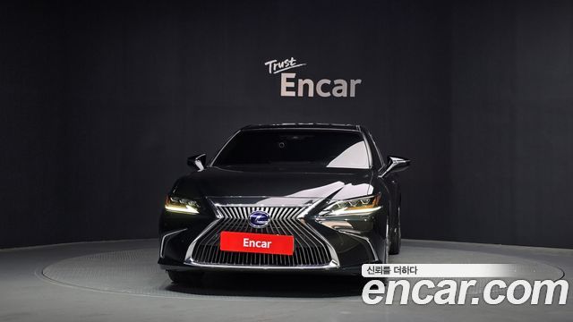 Lexus ES 7-го поколения Executive - фото 2