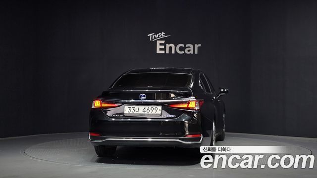 Lexus ES 7-го поколения Executive - фото 3