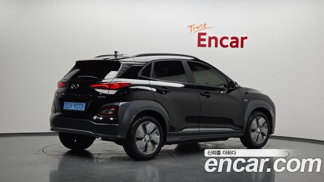 Hyundai Kona Premium - фото 1