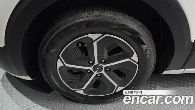 Kia Niro Совершенно новый Trendy - фото 4