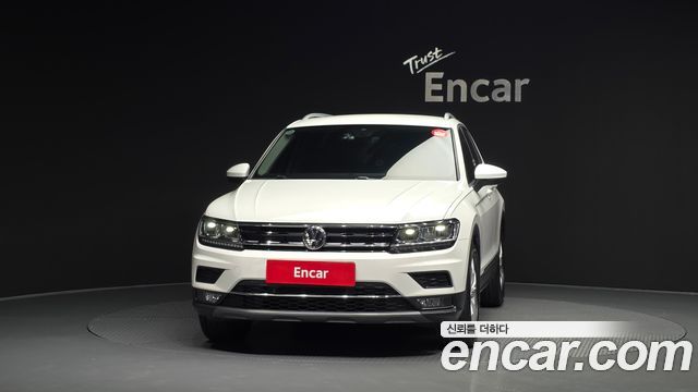Volkswagen Tiguan 2-го поколения 2.0 TDI Premium - фото 2