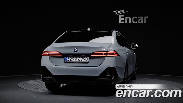BMW 5-Series G60 520i M Sport - фото 3