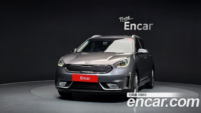 Kia Niro Prestige - фото 2