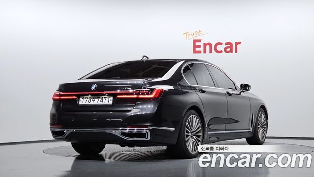 BMW 7-Series G11 745e iPerformance Design Pure Excellence - фото 1