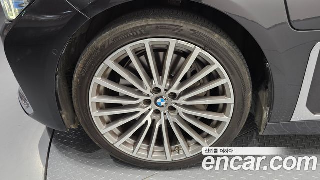 BMW 7-Series G11 745e iPerformance Design Pure Excellence - фото 4