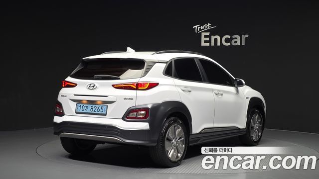 Hyundai Kona Modren - фото 1