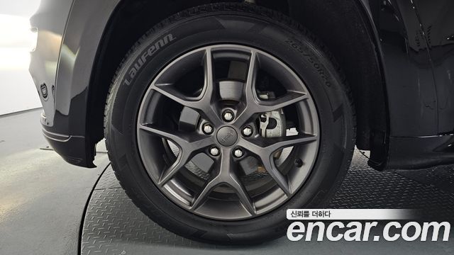 Jeep Cherokee 3.6 Limited-X WK2 - фото 3