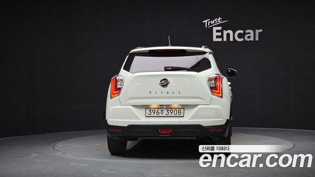 SsangYong Tivoli Gasoline 1.5 2WD V3 - фото 3