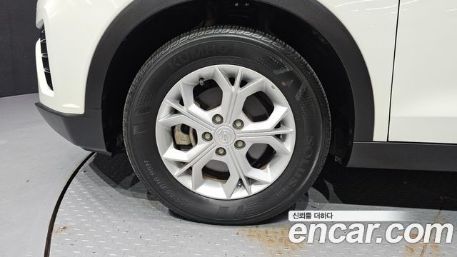 SsangYong Tivoli Gasoline 1.5 2WD V3 - фото 4