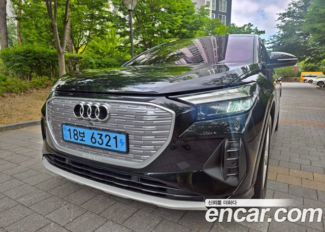 Audi Q4 e-tron F4 40 - фото 1