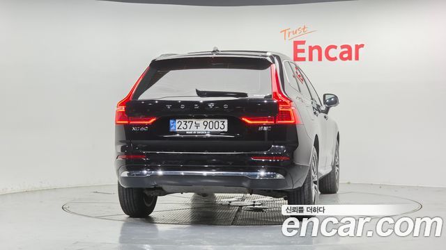 Volvo XC60 2-го поколения B5 Inscription - фото 2