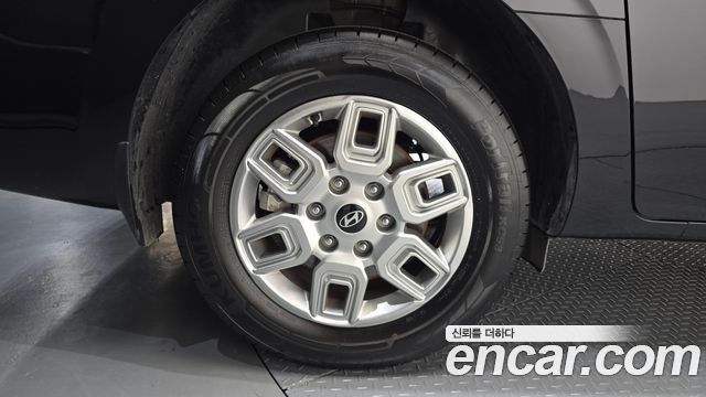 Hyundai Staria Cargo 5-Seater Modern - фото 4