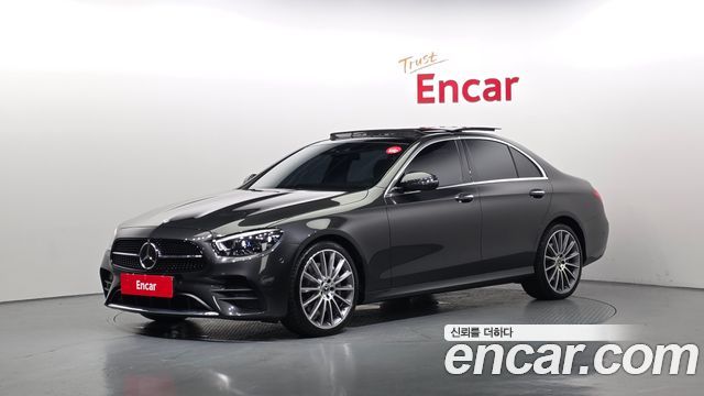 Mercedes-Benz E-Class W213 E350 4MATIC AMG Line - фото 0