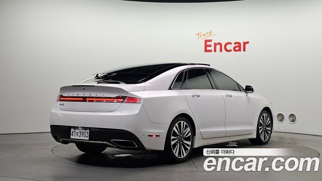 Lincoln MKZ Hybrid 2nd - фото 1