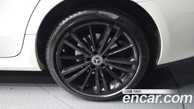 Mercedes-Benz CLS-Class C257 CLS400d 4MATIC - фото 4