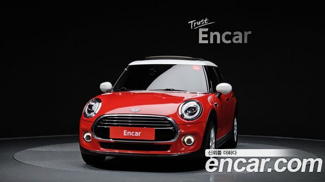 Mini Cooper 5Door HIGH 3rd - фото 2