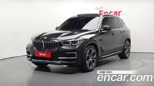 BMW X5 G05 xDrive 40i xLine - фото 0