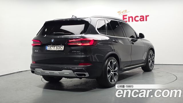 BMW X5 G05 xDrive 40i xLine - фото 1