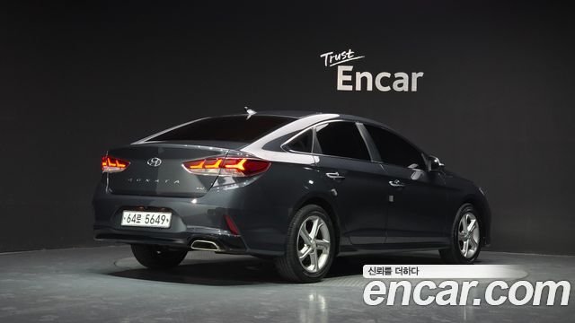 Hyundai Sonata 2.0 Modern - фото 1