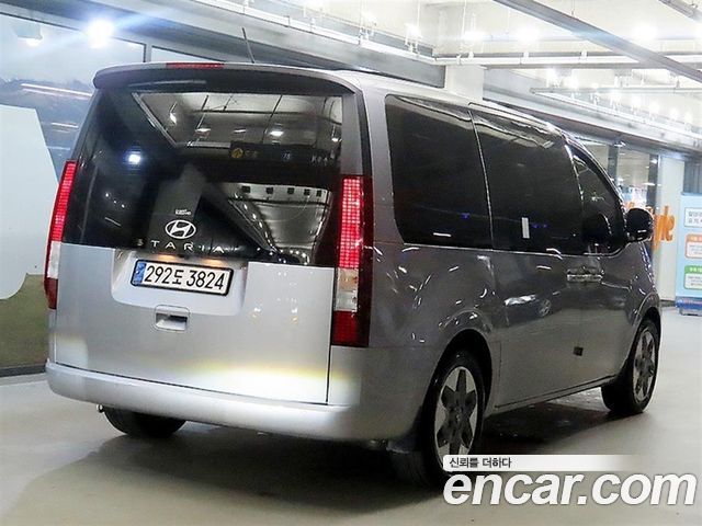 Hyundai Staria Tourer 9-Seater Modern - фото 3