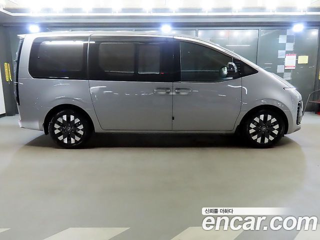 Hyundai Staria Lounge 9-Seater Inspiration - фото 2