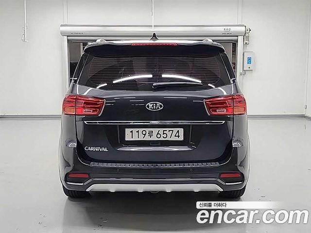Kia Carnival Новый 9-Seater Luxury - фото 2