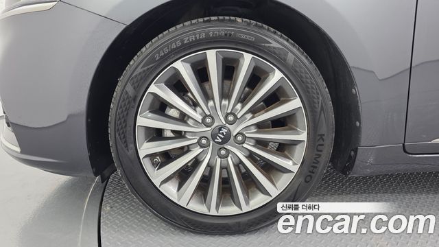 Kia K7 Совершенно новый 3.0 LPI Luxury (Rental Car) - фото 4