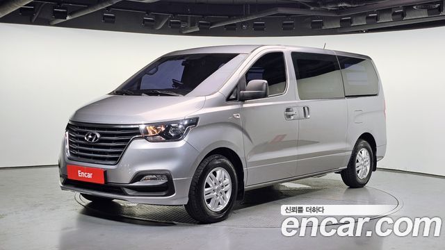 Hyundai Starex Новый Van 3-Seater Smart - фото 0