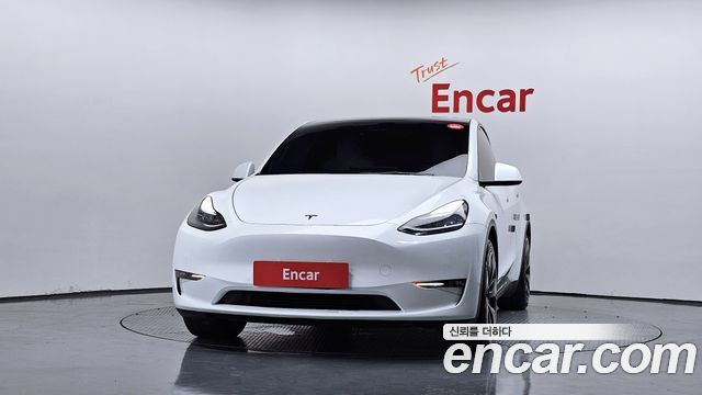 Tesla Model Y Long Range AWD - фото 2