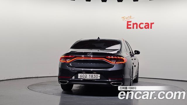 Hyundai Grandeur IG, гибрид Exclusive - фото 3